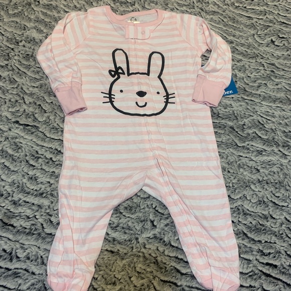 Infant footed onesies - Picture 2 of 10